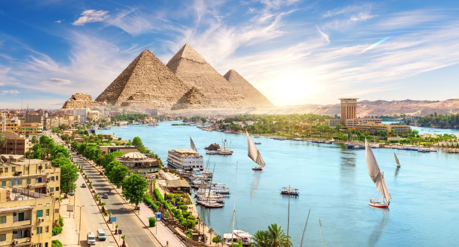 The Pyramids of Egypt Tourism